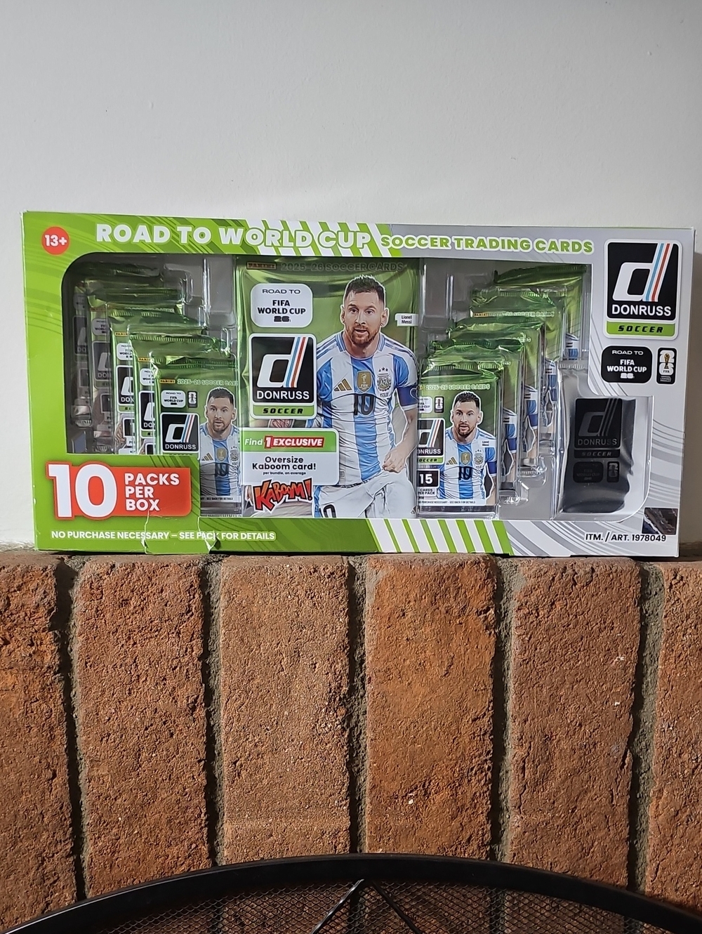 Donruss Road to World Cup soccer trading card box